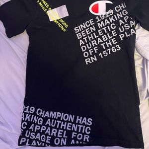 mens M black champion shirt